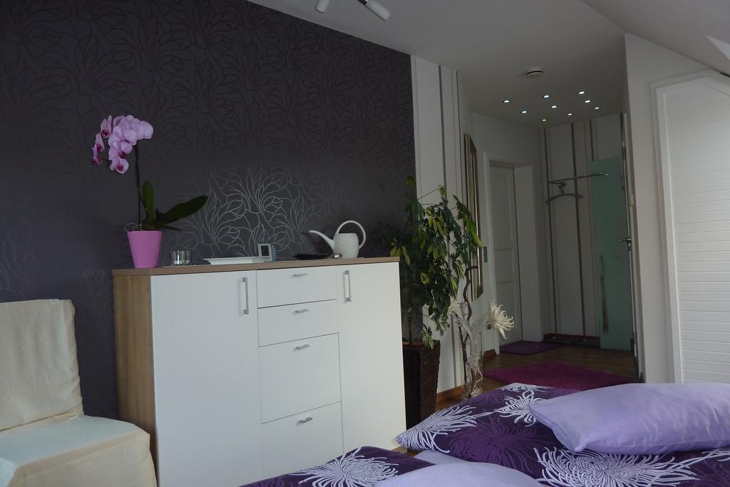 Ferienwohnung Orchidee Bad Muenstereifel Habitación foto